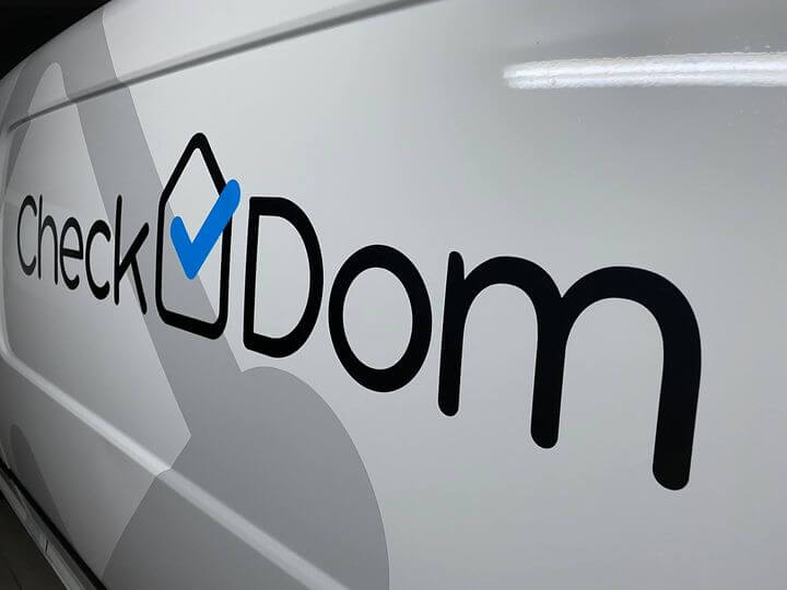 Компания CheckDom запрошує дітей з дитячих будинків Києва до кінотеатру Multiplex