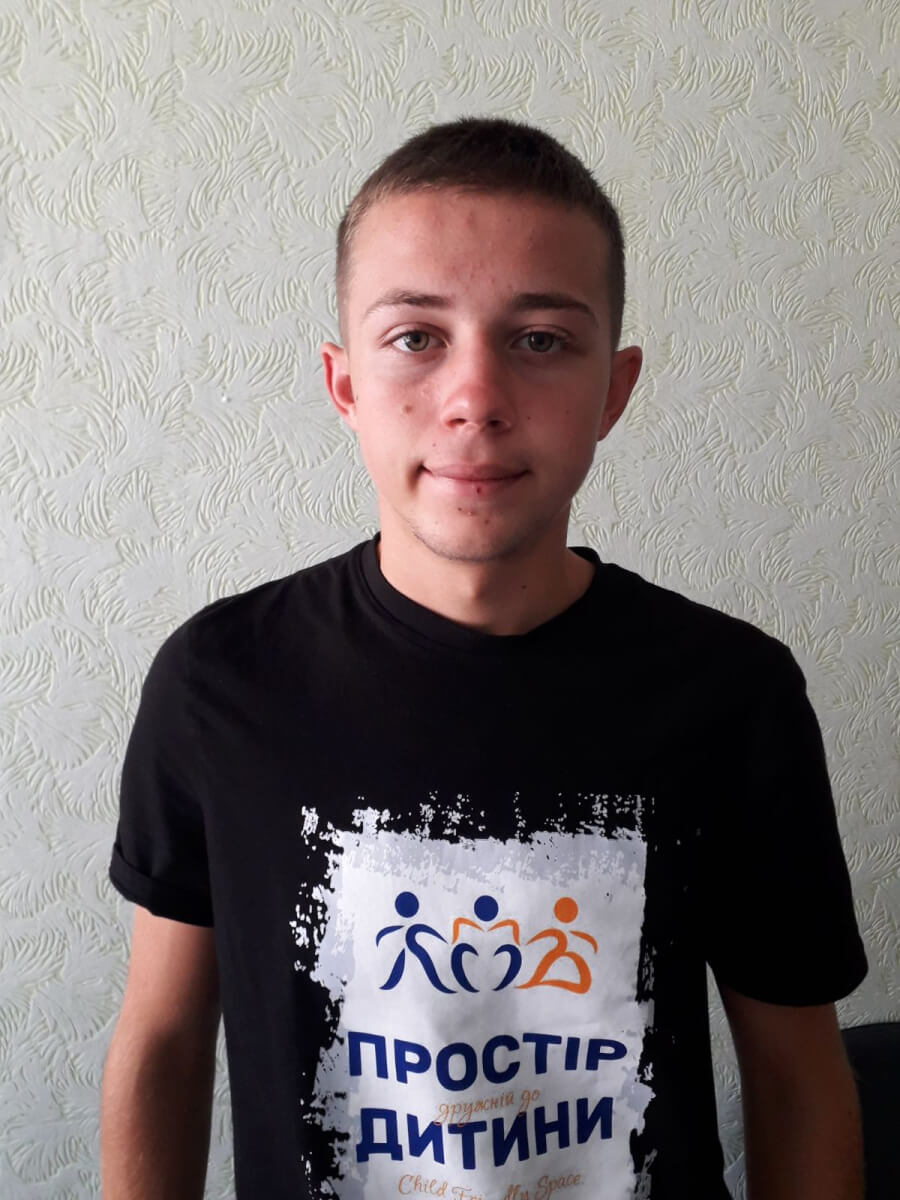 Допомога дітям, які прагнуть навчатися (english version below)