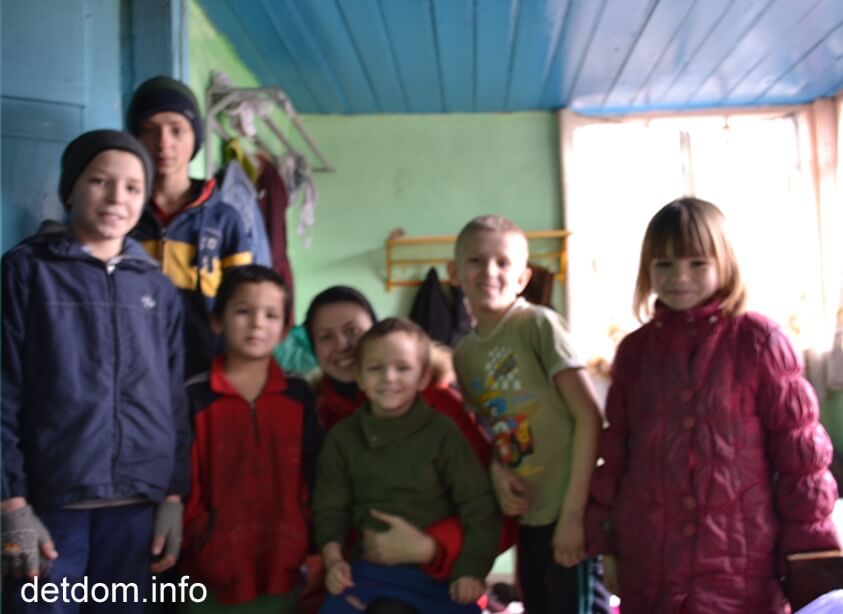 Потрібен теплий одяг для вихованців кризової родини Макарівського району!