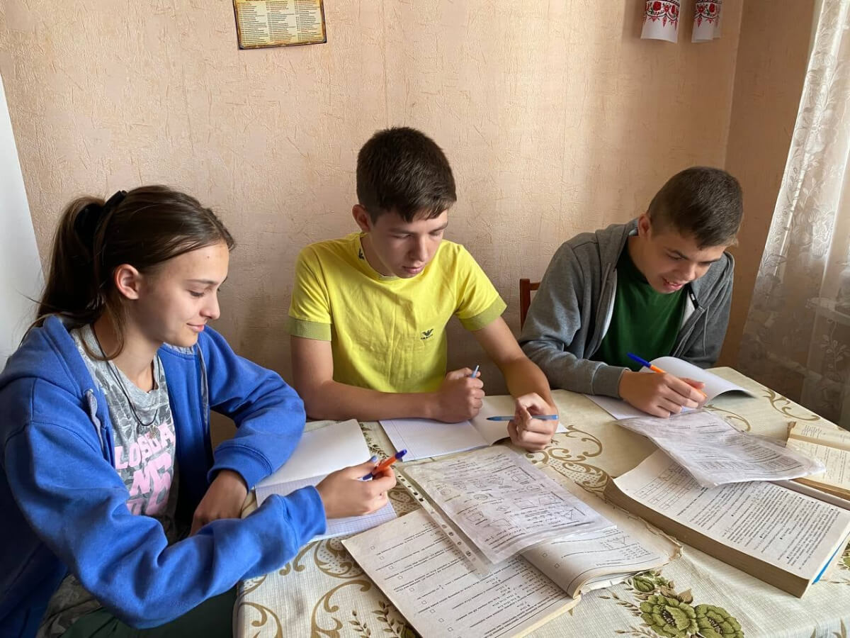 Крокуємо у новий навчальний рік разом з Проєктом «Хочу вчитися»!
