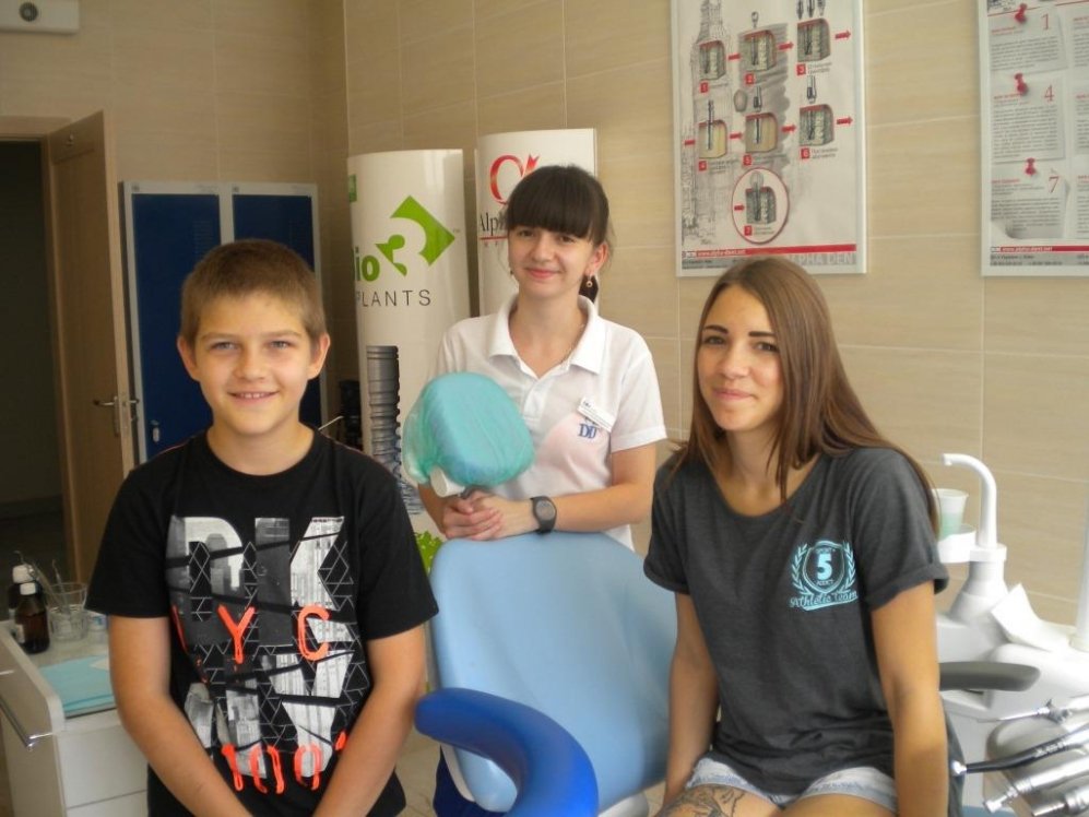 Стоматологічна клініка «DD clinic»: Оглянули вихованців ДБСТ Хуторних