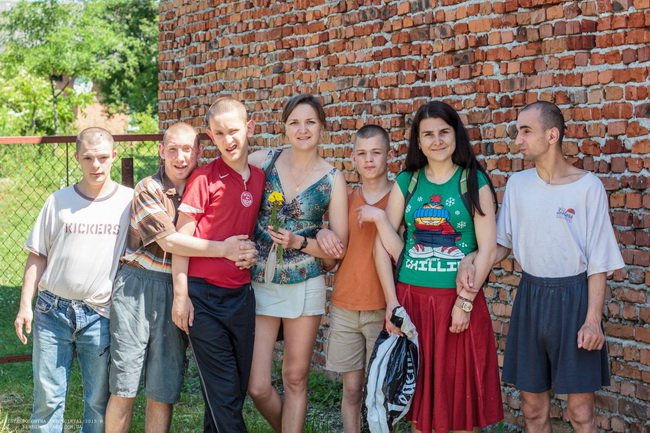 Волонтери «Української благодійницької мережі» відвідали хлопців у Роздільському дитячому будинку-інтернаті