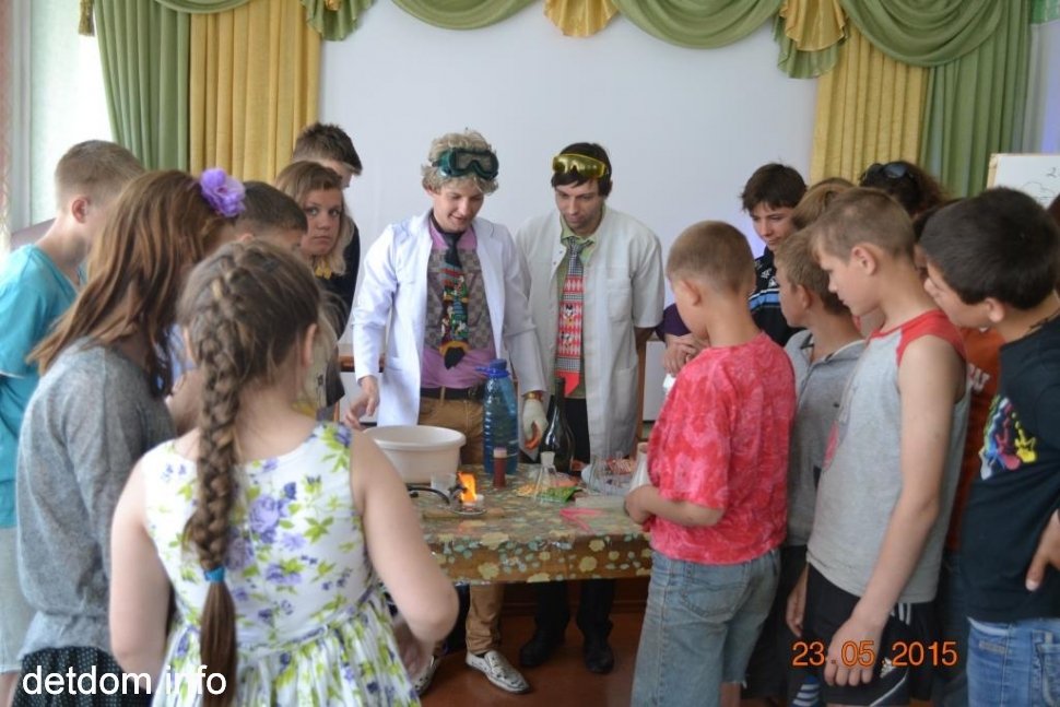 Альфа-банк: Захоплюючі експерименти та нові враження наших маленьких підопічних