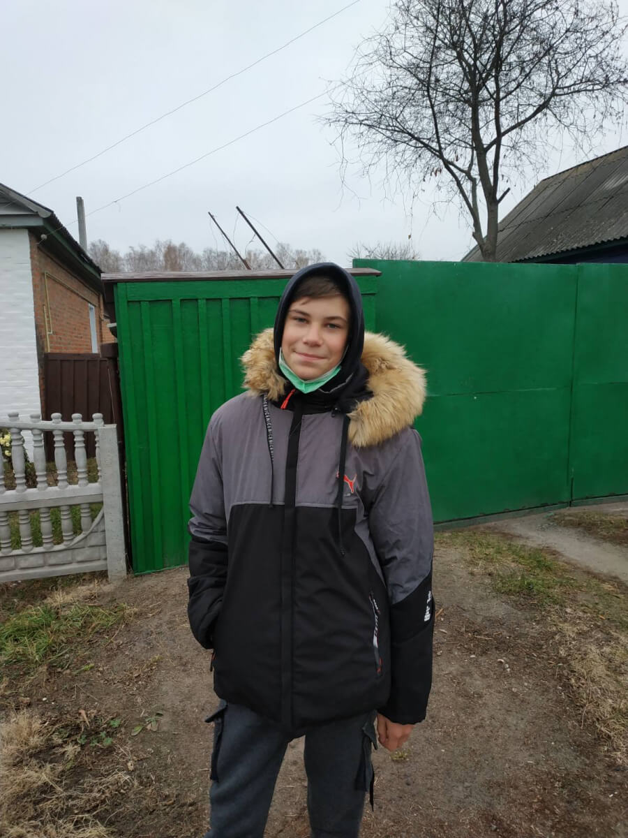 Допомогти Русланові